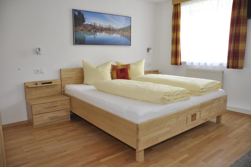 Flierelerhof Apartment Arzl im Pitztal Room photo